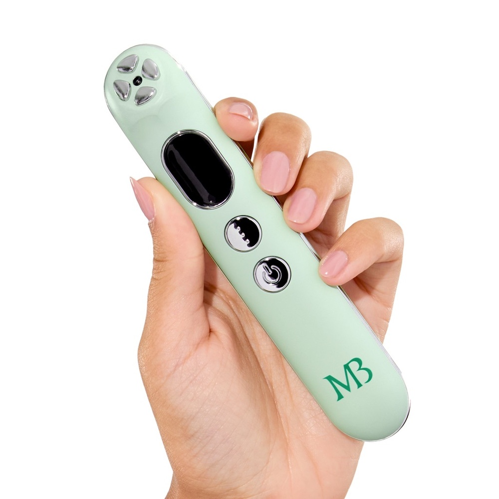Mario Badescu Lift & Firm Eye Wand – Mint Green and White - Picture 3 of 7